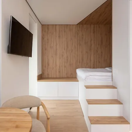 Hotel Lumen Living 4*